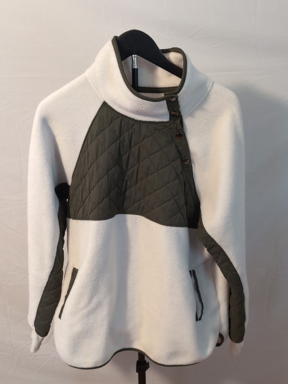 Abercrombie & Fitch Asymmetrical Quilted Snap-Up Fleece Pullover L Cream Olive